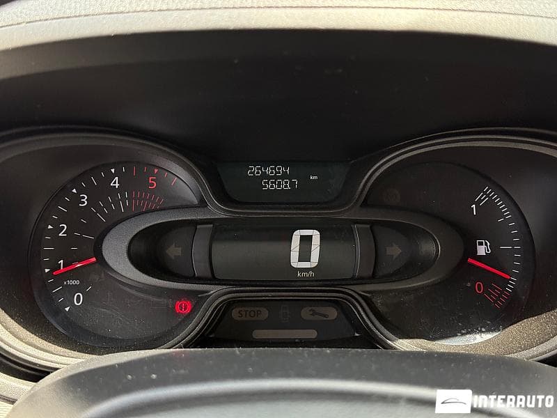 2018 Renault Trafic — Miniatură 9
