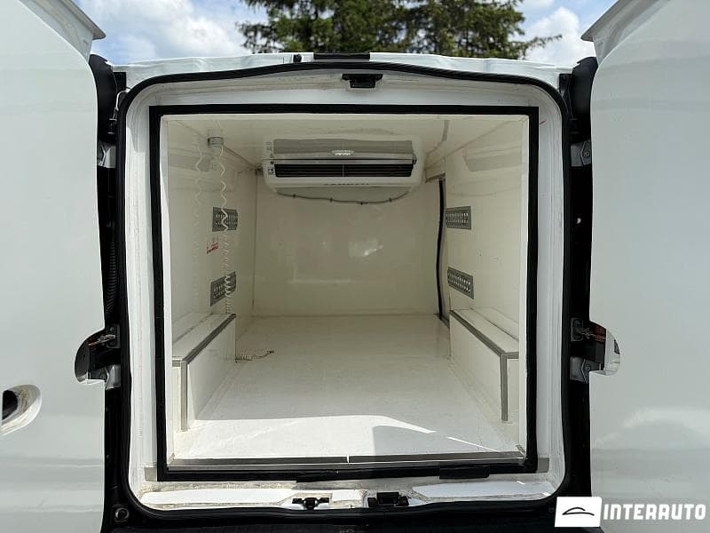 2018 Renault Trafic — Miniatură 15