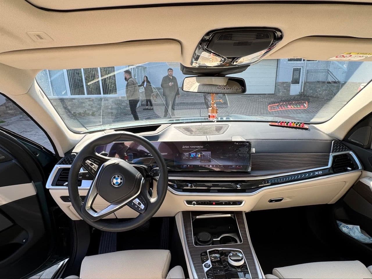2023 BMW X5 5.0e — Miniatură 6