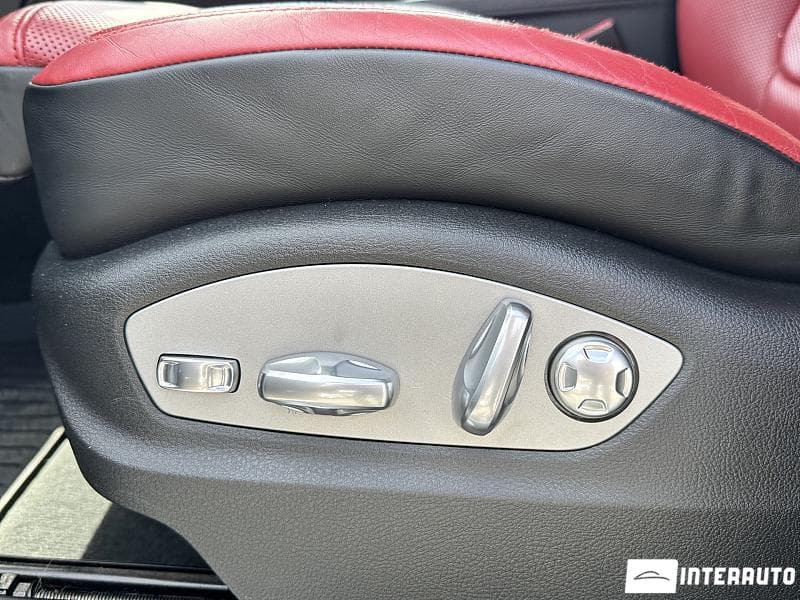 2016 Porsche Macan — Miniatură 23