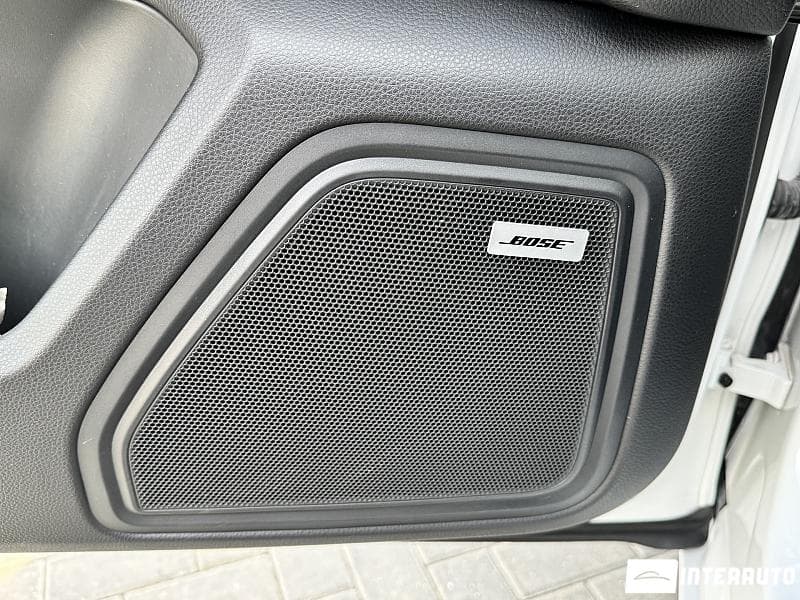 2016 Porsche Macan — Miniatură 24