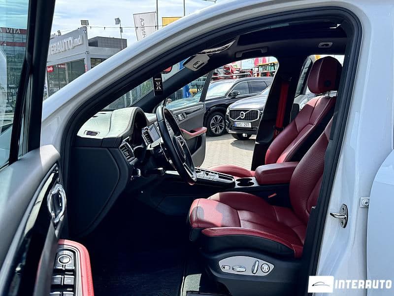 2016 Porsche Macan — Miniatură 7