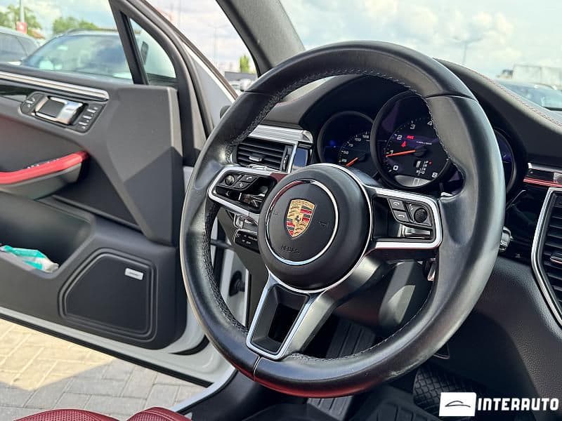 2016 Porsche Macan — Miniatură 9