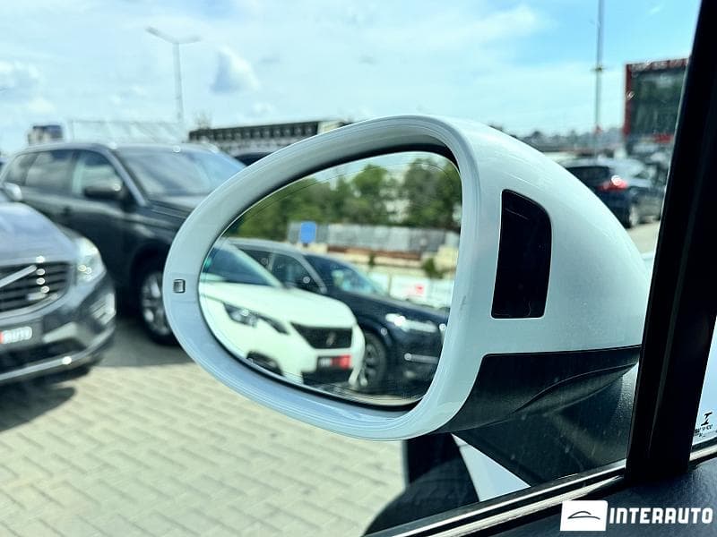 2016 Porsche Macan — Miniatură 18
