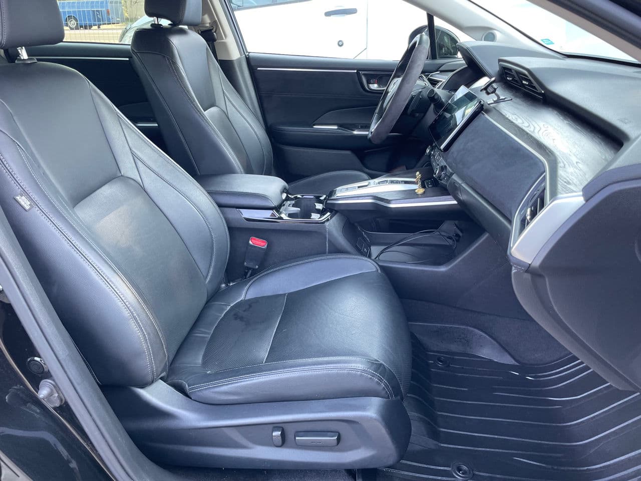 Honda Clarity 2018 — Миниатюра 15