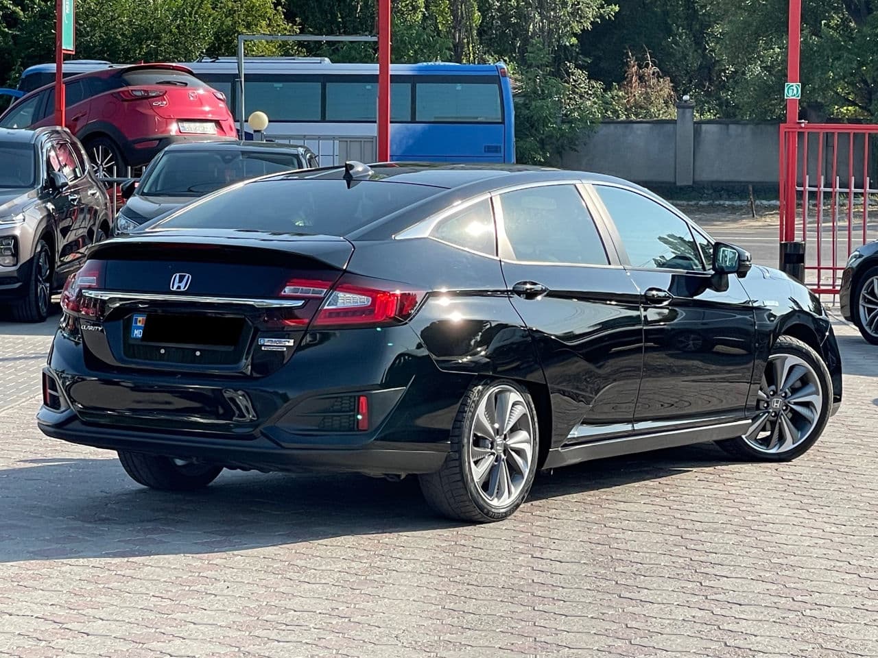 Honda Clarity 2018 — Миниатюра 3