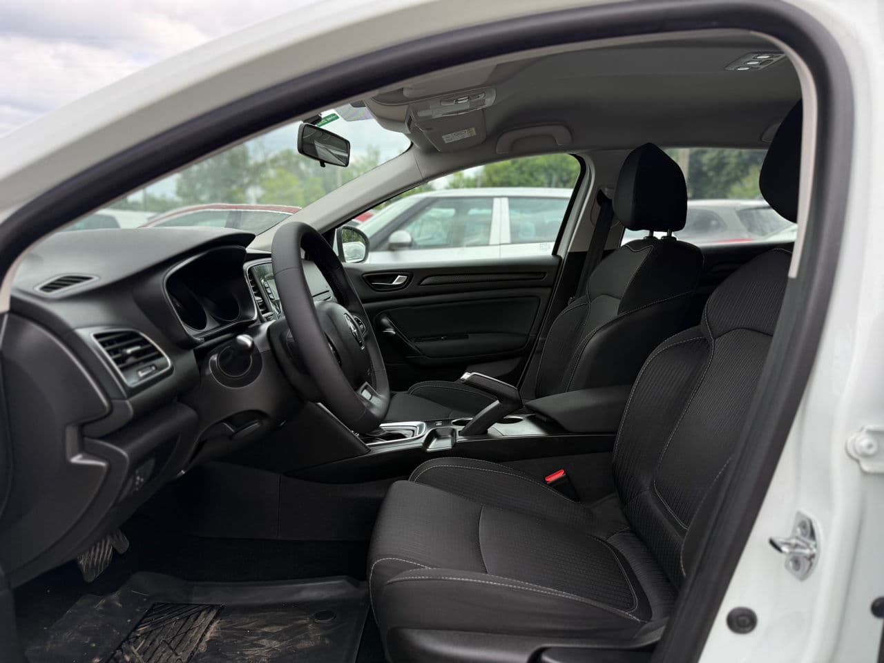 2019 Renault Megane — Miniatură 5