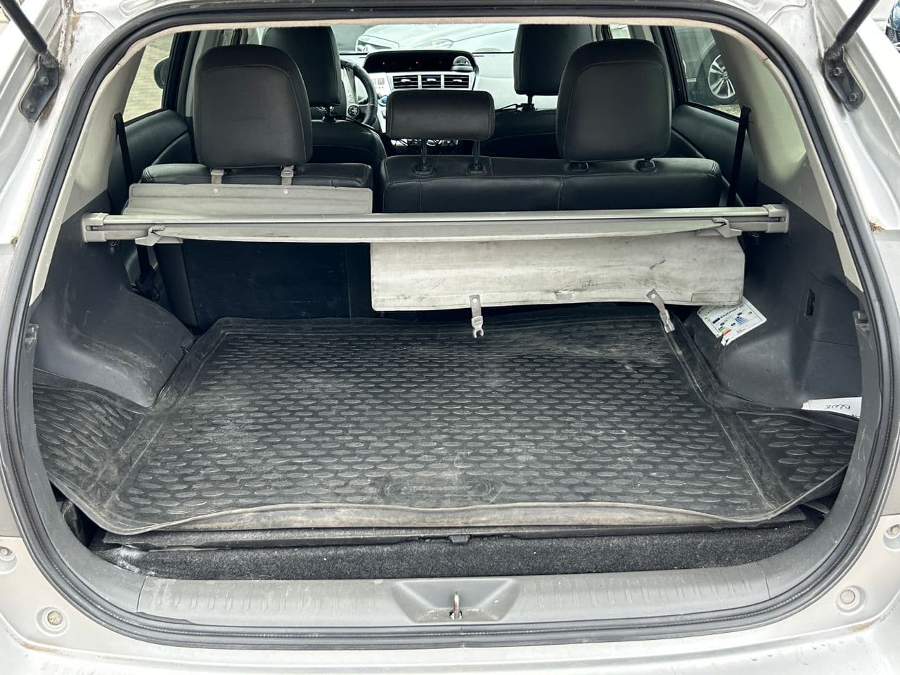 Toyota Prius Plus / V 2012 — Миниатюра 18
