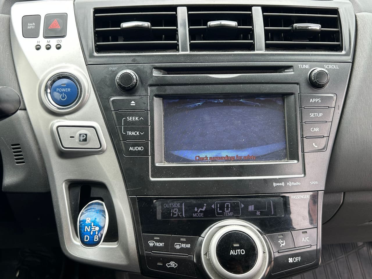 Toyota Prius Plus / V 2012 — Миниатюра 13