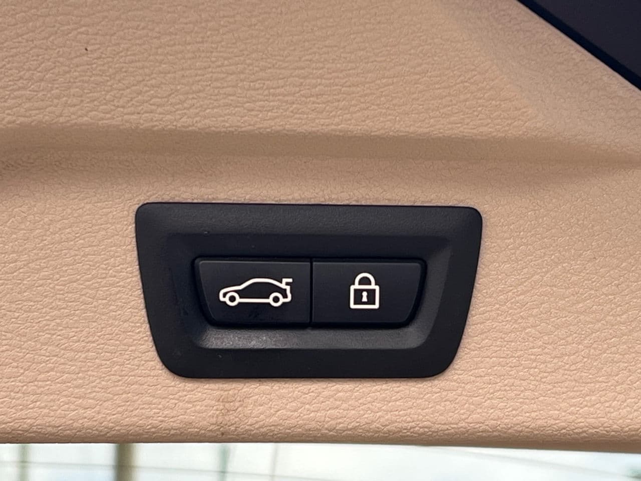 2017 BMW X5 4.0e — Miniatură 18