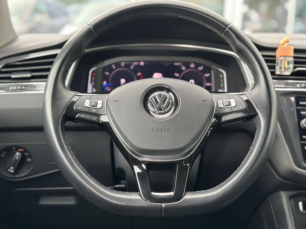 2019 Volkswagen Tiguan — Miniatură 9