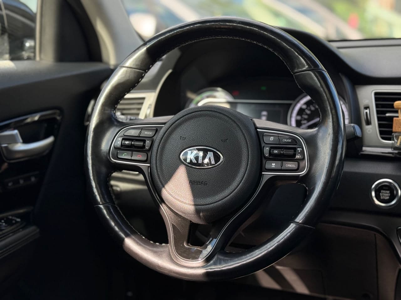 Kia Niro 2018 — Миниатюра 12