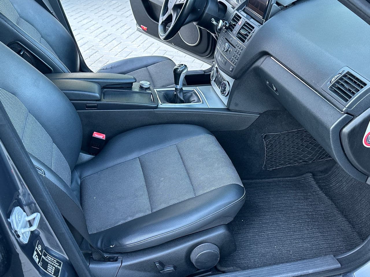 2009 Mercedes C 250 — Miniatură 13