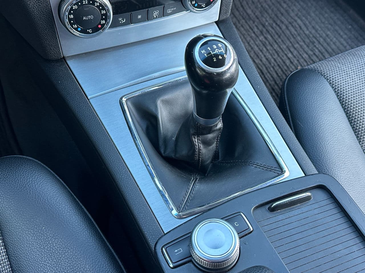 2009 Mercedes C 250 — Miniatură 10