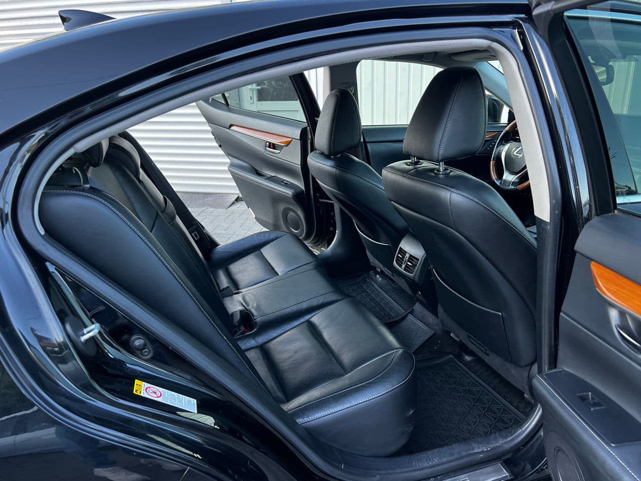 2015 Lexus ES 300h — Miniatură 9
