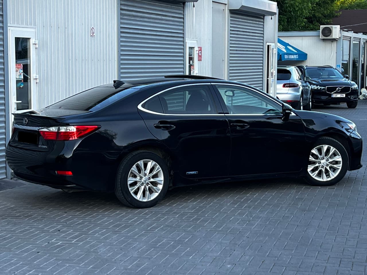 2015 Lexus ES 300h — Miniatură 2
