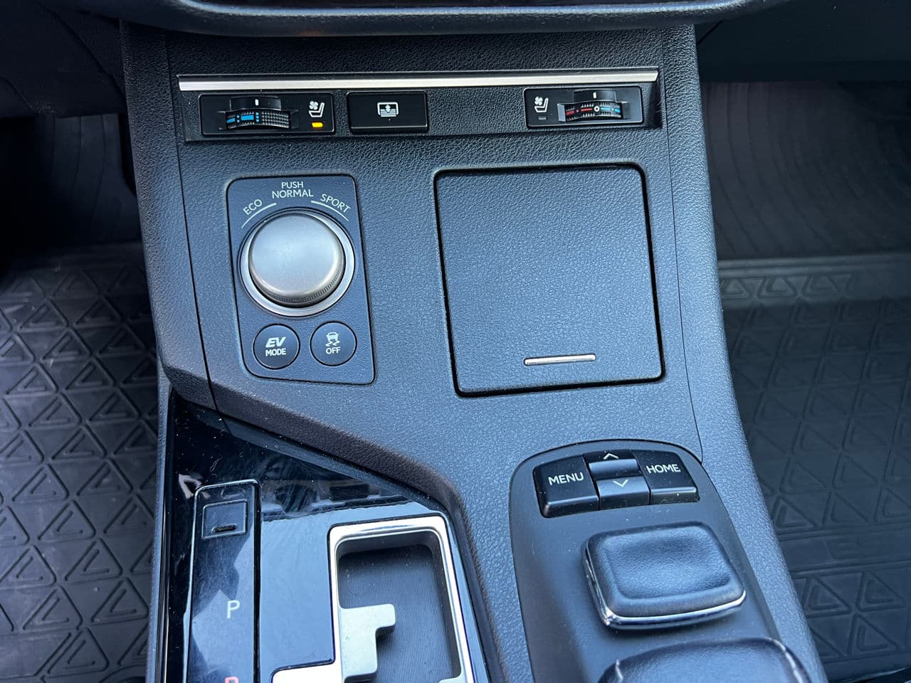 2015 Lexus ES 300h — Miniatură 13