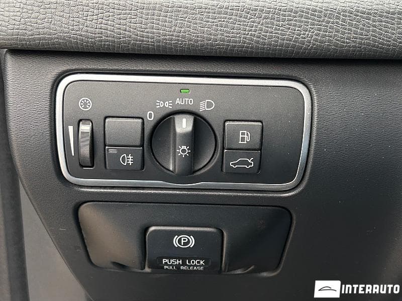 Volvo XC 60 2014 — Миниатюра 8