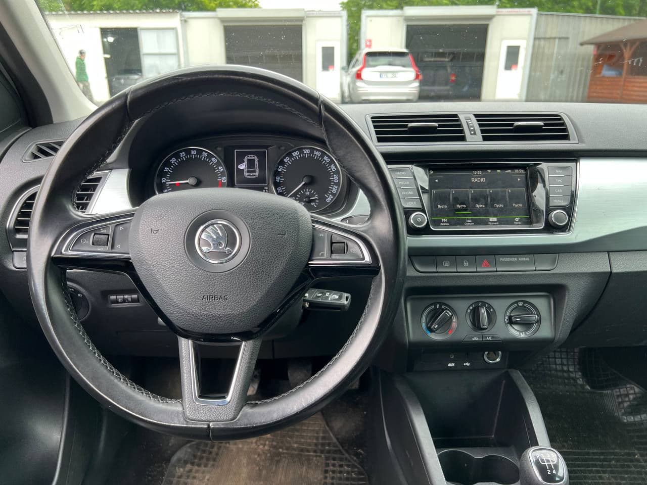 2016 Skoda Fabia — Miniatură 8