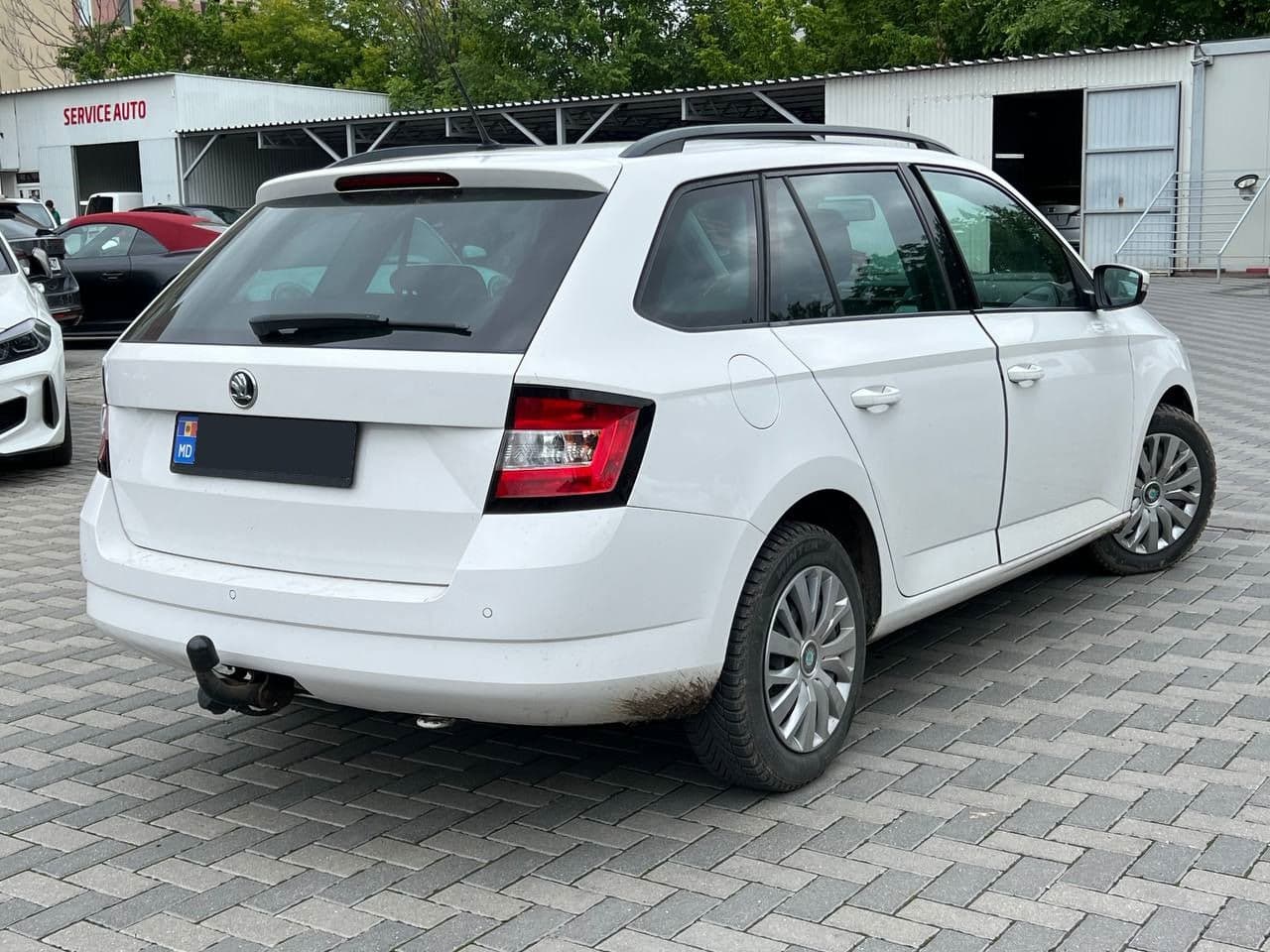 2016 Skoda Fabia — Miniatură 2