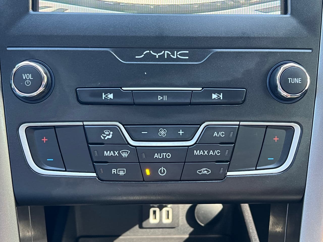 Ford Fusion 2019 — Миниатюра 13