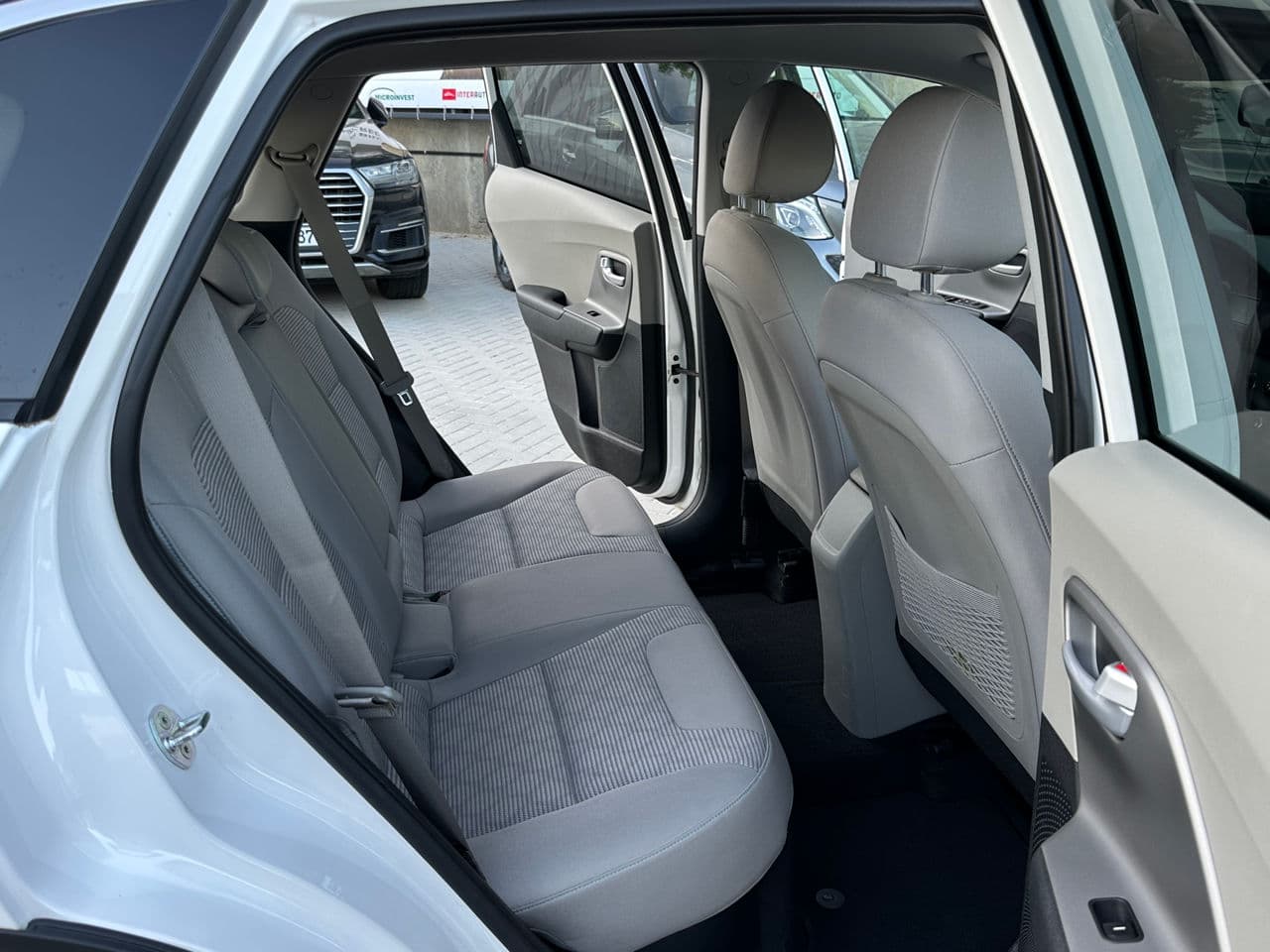 2019 Kia Niro — Miniatură 14