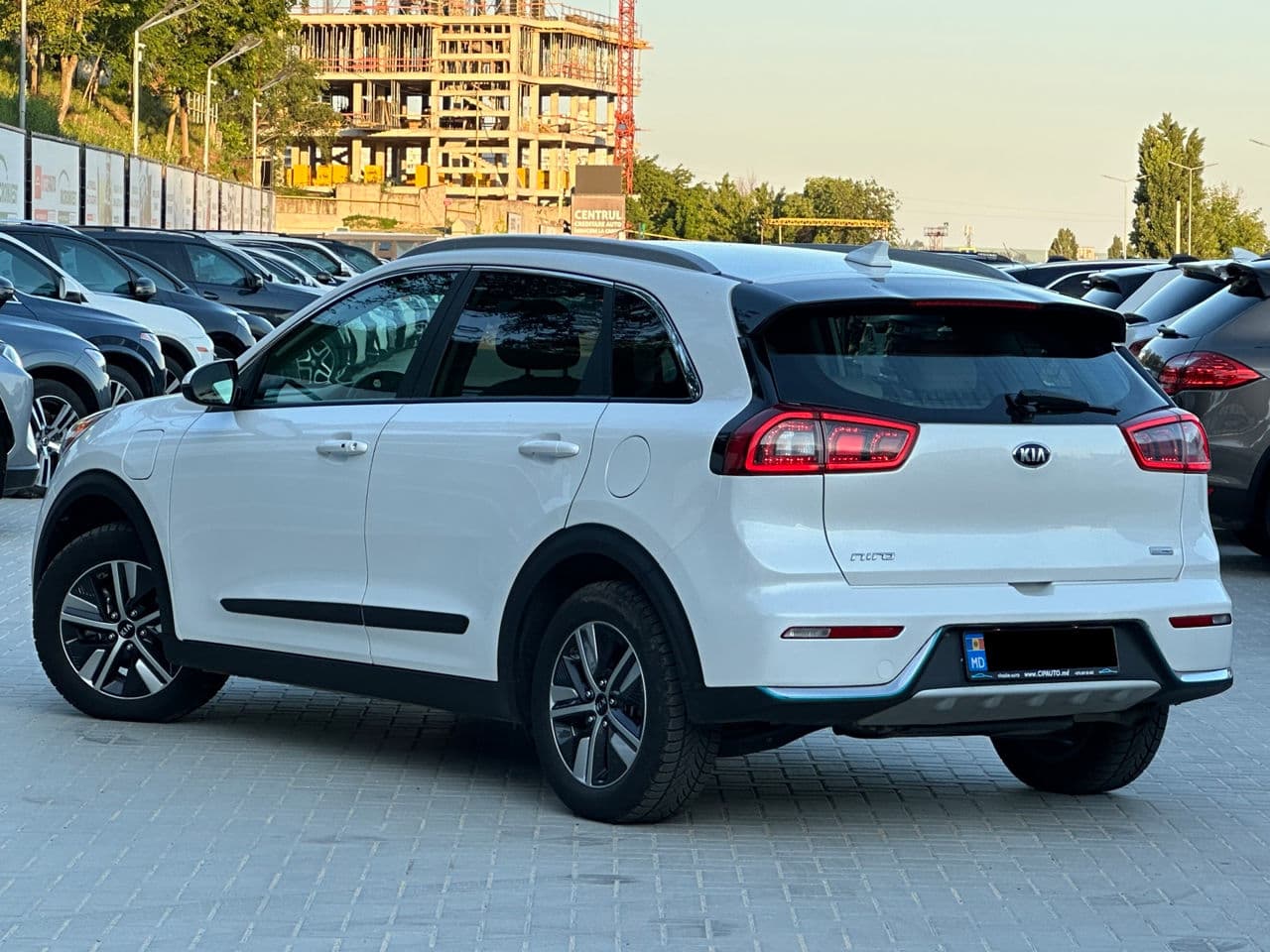 2019 Kia Niro — Miniatură 4