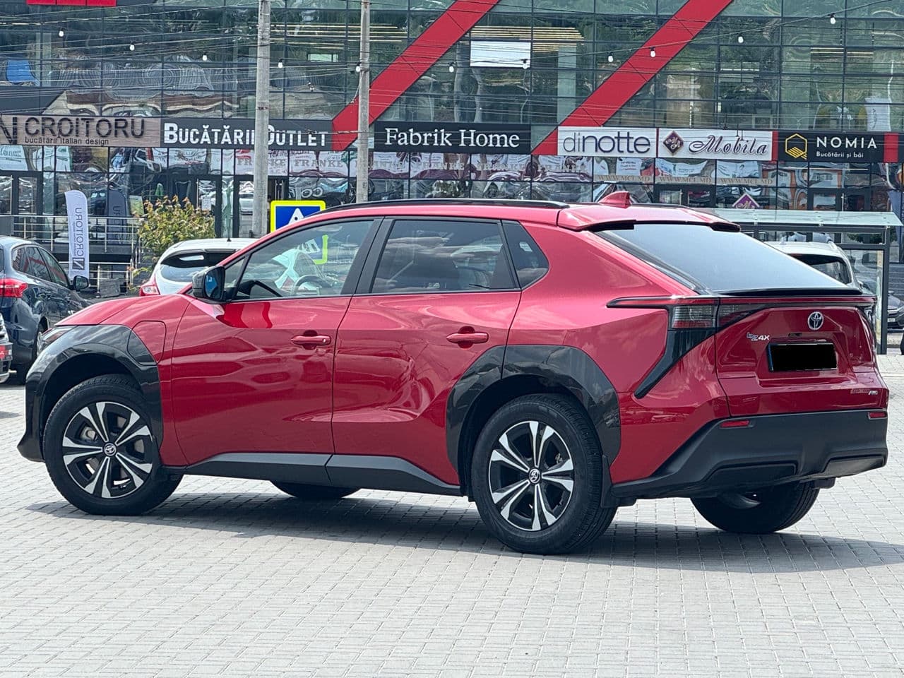 2023 Toyota bZ4X — Miniatură 4