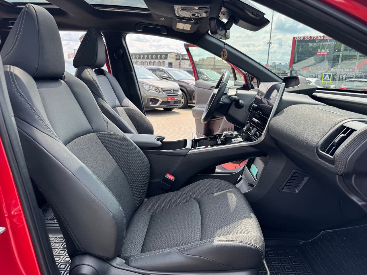 2023 Toyota bZ4X — Miniatură 11