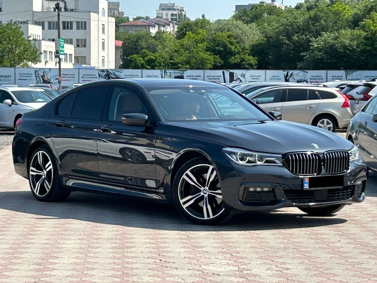 2017 BMW 740e — Miniatură 4