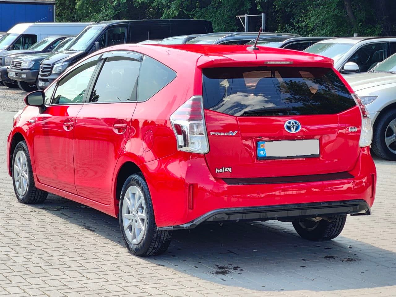 Toyota Prius Plus / V 2015 — Миниатюра 4