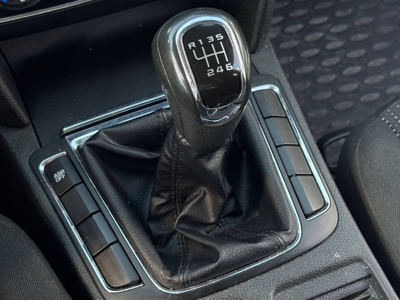 2010 Skoda Superb — Miniatură 12