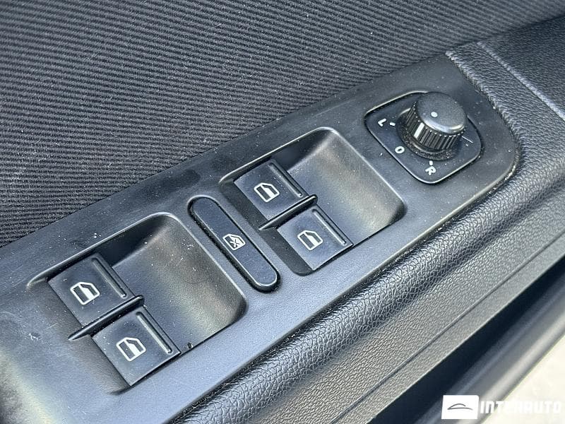 2010 Skoda Superb — Miniatură 18