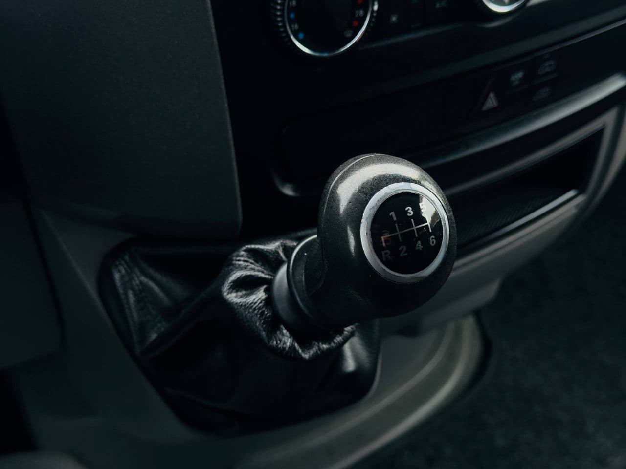 2018 Mercedes Sprinter — Miniatură 10