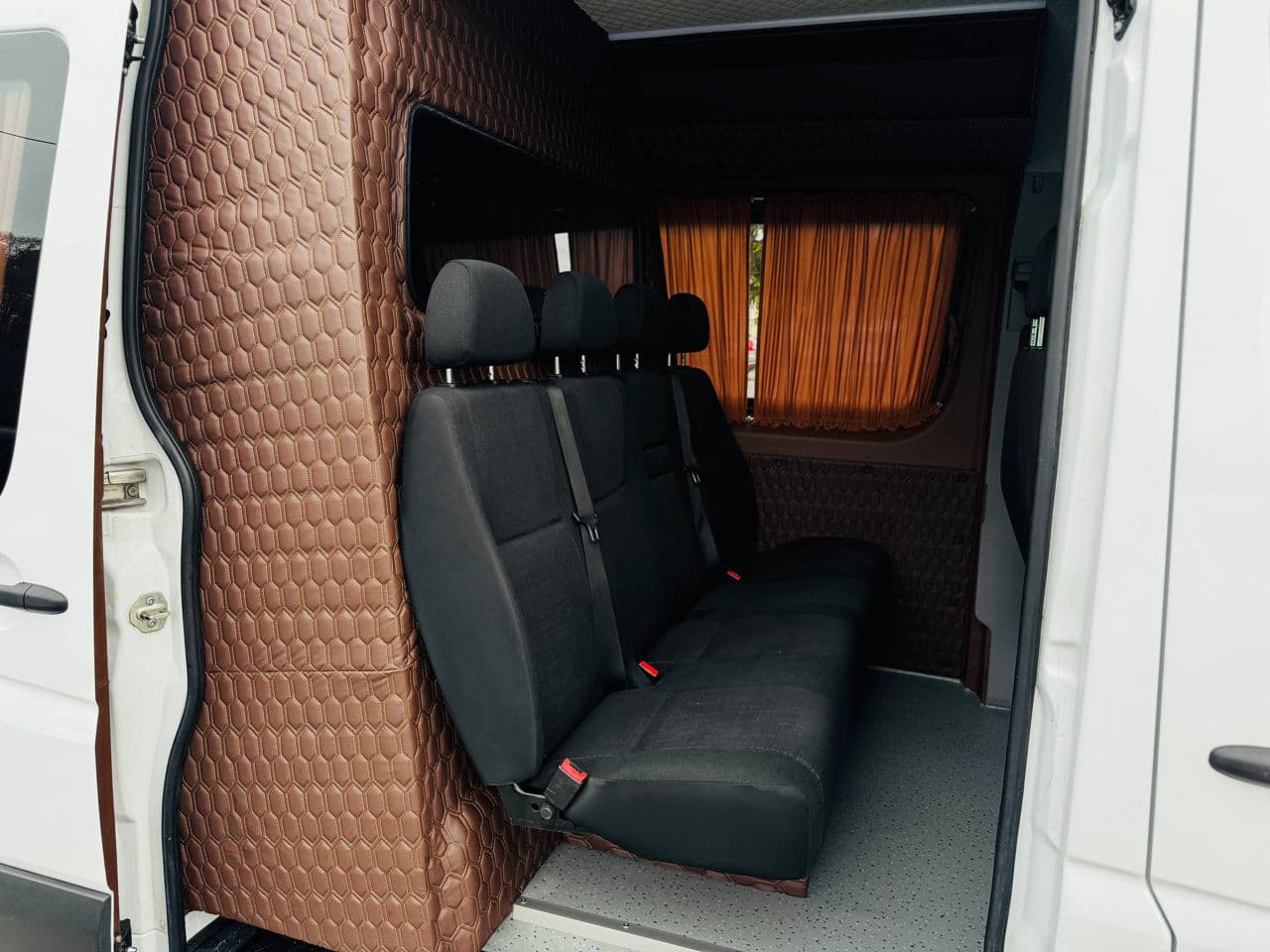 2018 Mercedes Sprinter — Miniatură 11