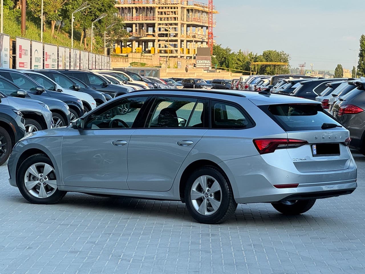 2020 Skoda Octavia — Miniatură 4