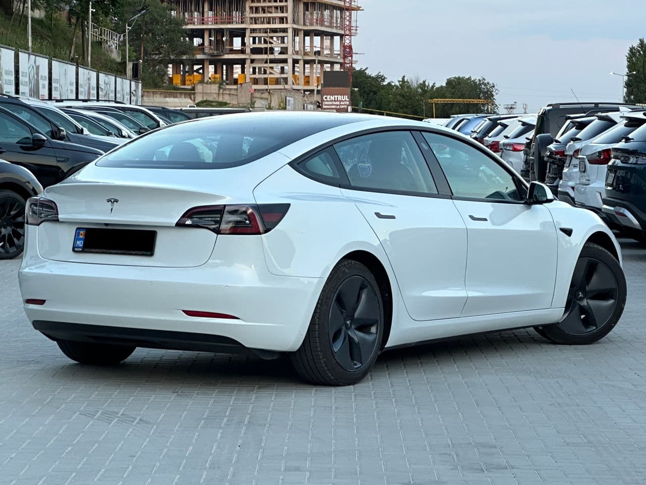 2022 Tesla Model 3 — Miniatură 3