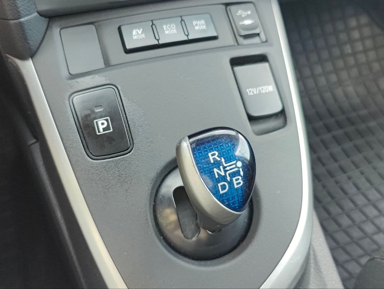 2013 Toyota Auris — Miniatură 13