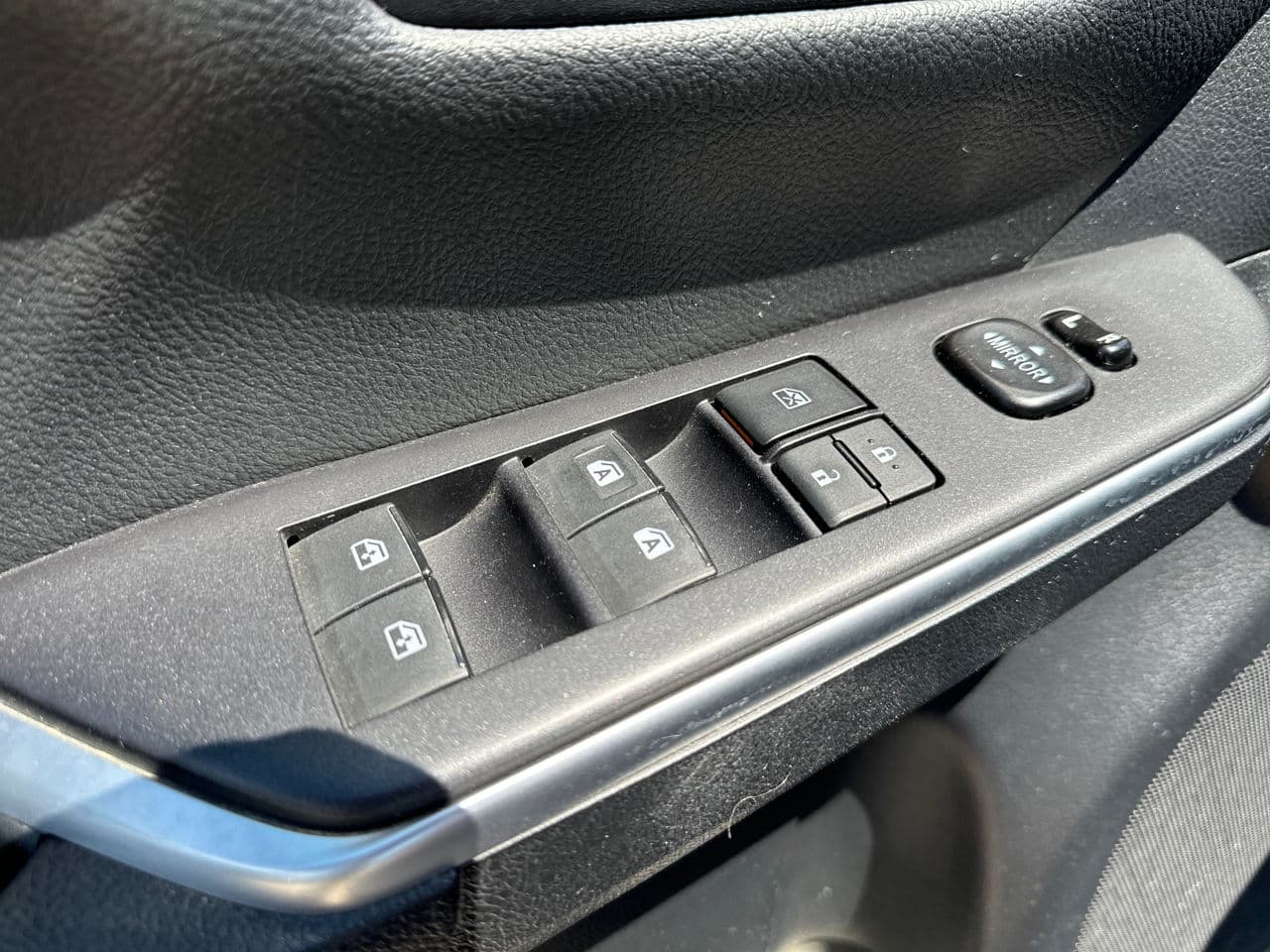 2015 Toyota Camry — Miniatură 6