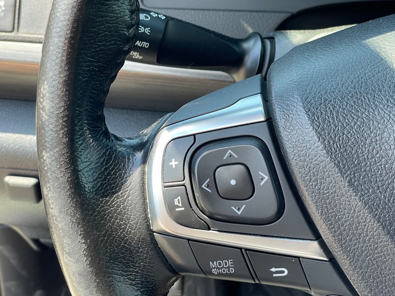 Toyota Camry 2016 — Миниатюра 8
