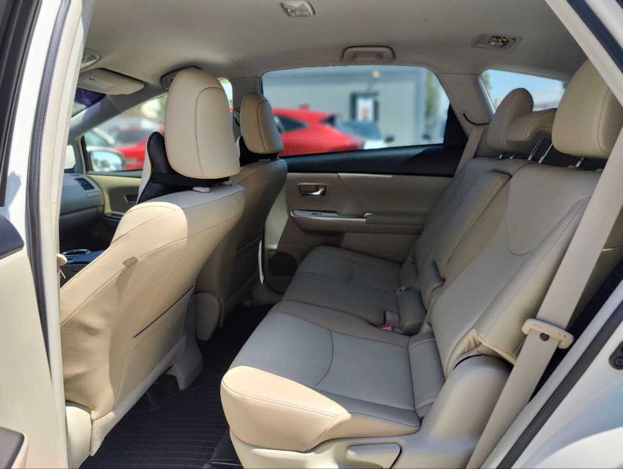 2014 Toyota Prius Plus / V — Miniatură 10