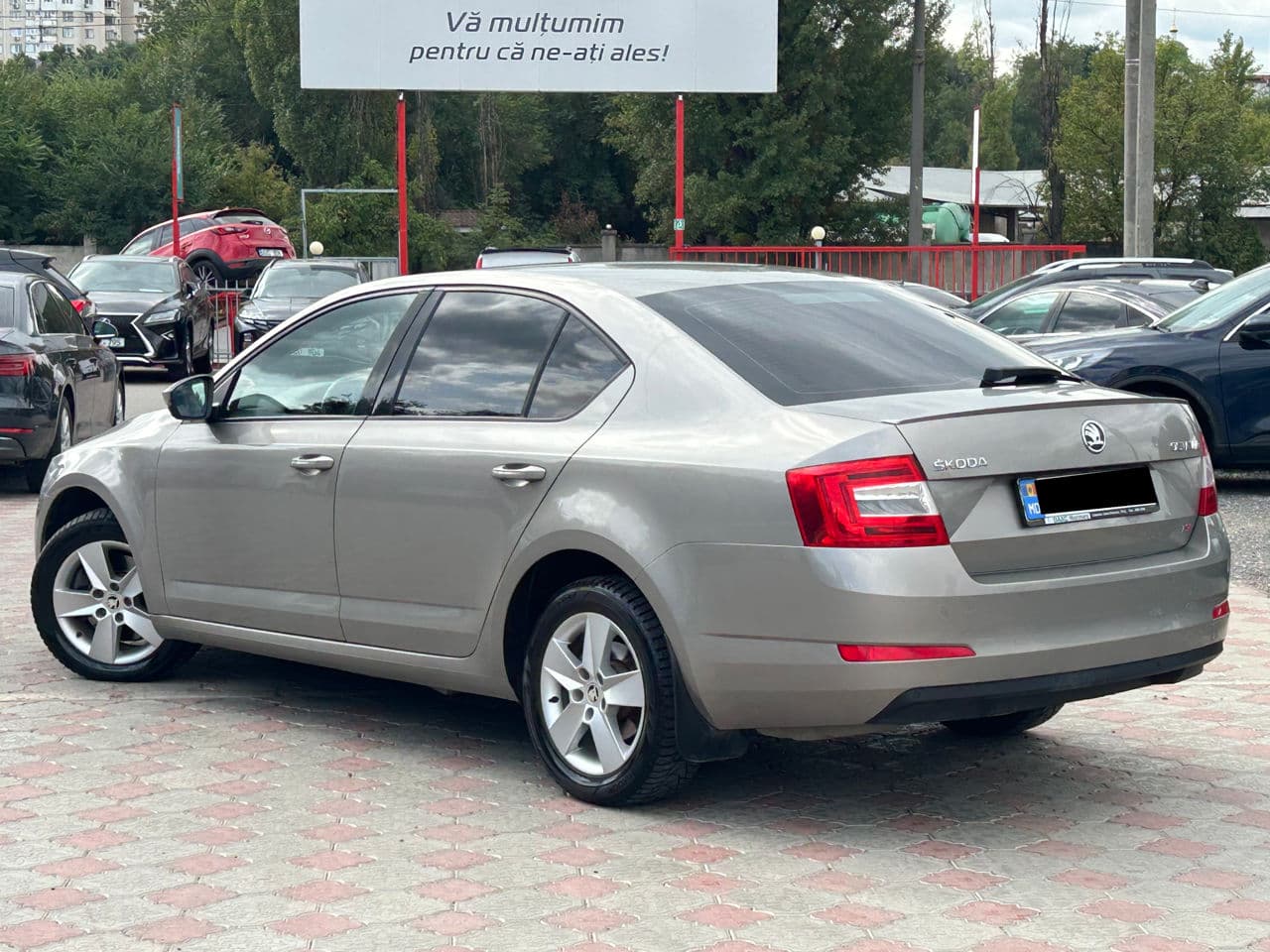 2013 Skoda Octavia — Miniatură 3