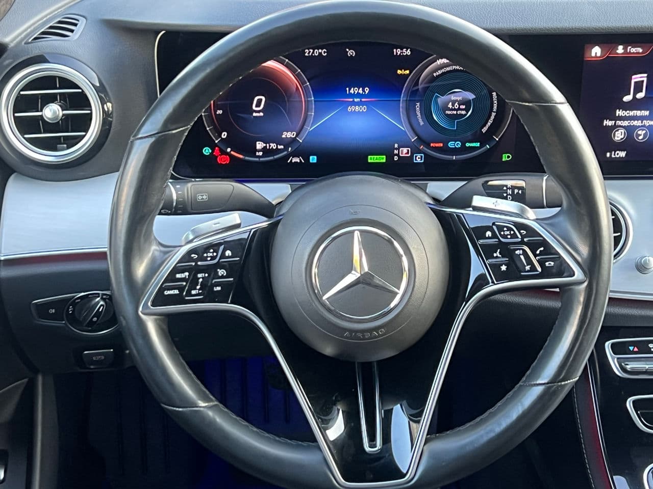Mercedes E 220 2022 — Миниатюра 9