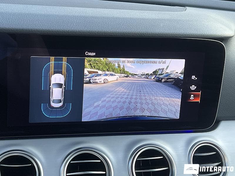 Mercedes E 220 2022 — Миниатюра 15