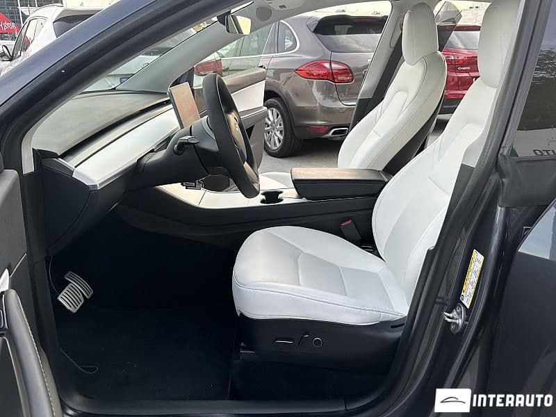 2020 Tesla Model Y — Miniatură 5