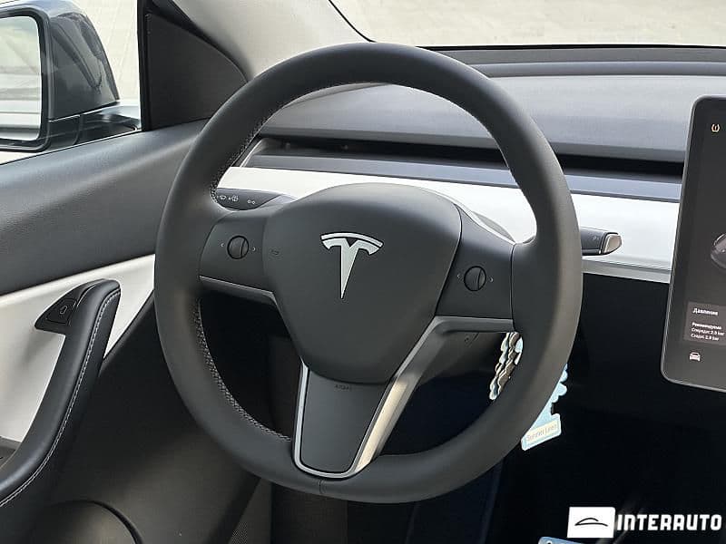 2020 Tesla Model Y — Miniatură 7