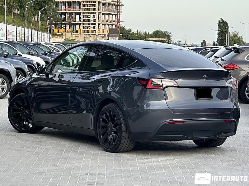2020 Tesla Model Y — Miniatură 4
