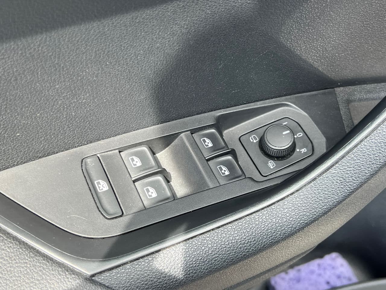 2022 Skoda Karoq — Miniatură 13