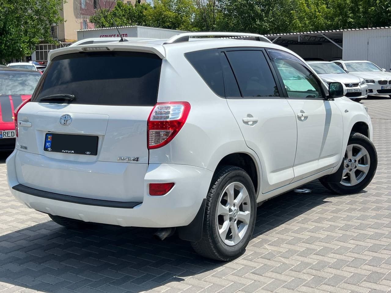 2011 Toyota Rav-4 — Miniatură 4