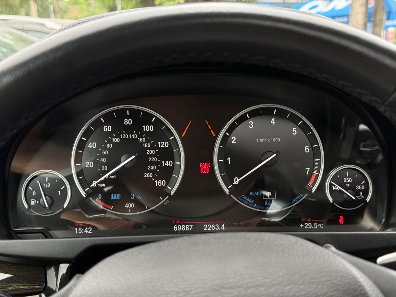 BMW X5 4.0e 2017 — Миниатюра 15
